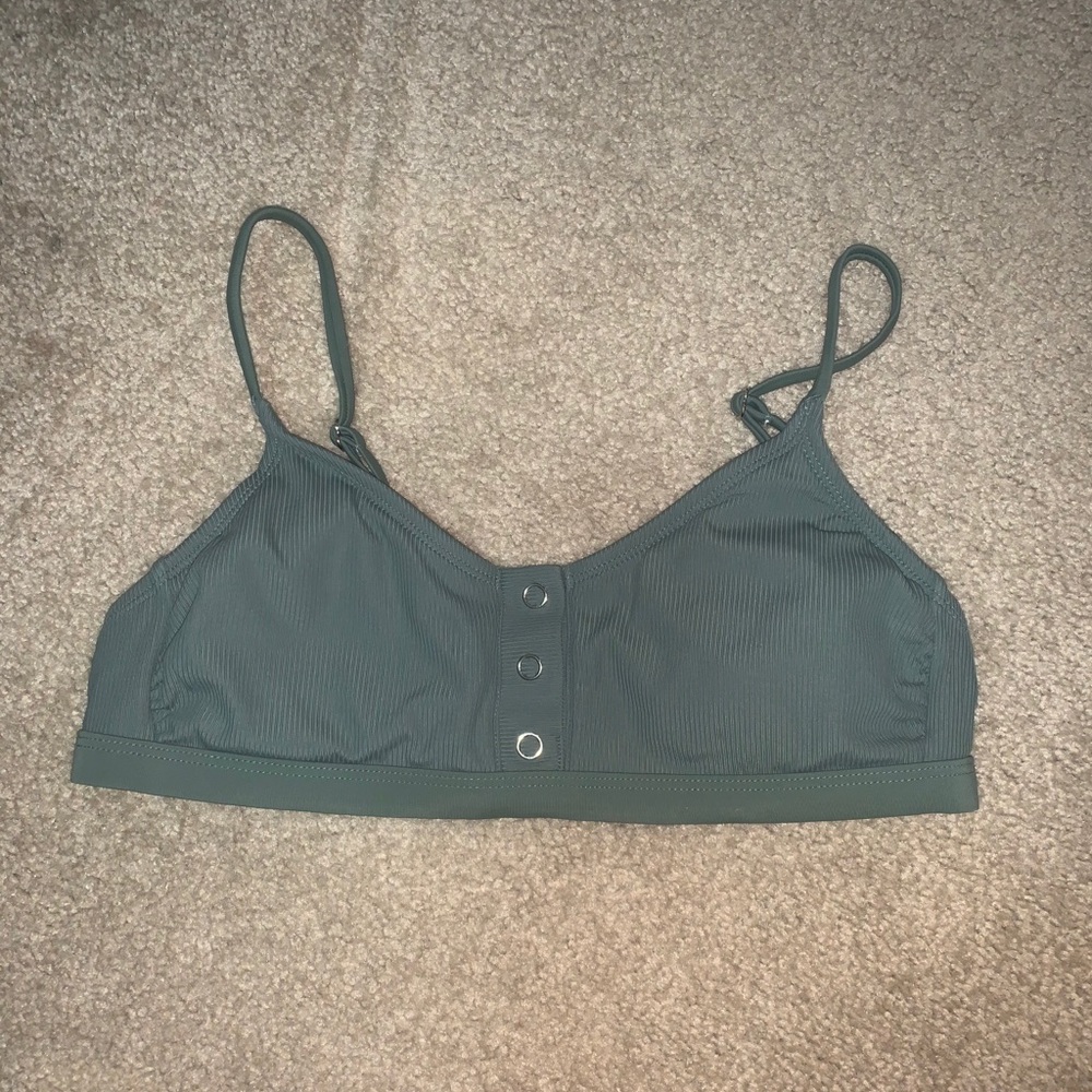 Target swimsuit top size Medium